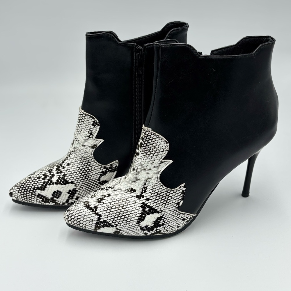 Black Faux Leather SNAKESKIN Boots